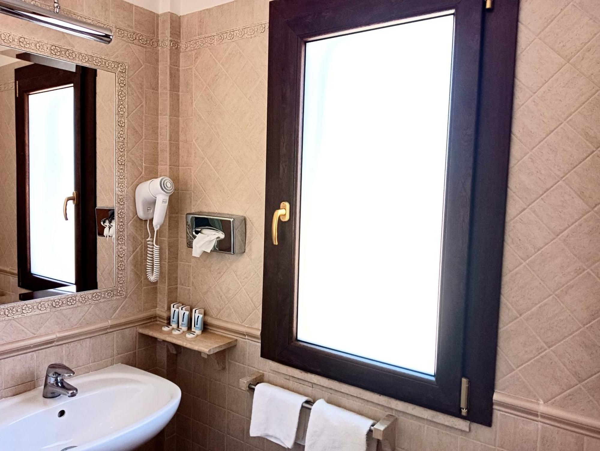 Hotel Riviera Fiumicino Eksteriør bilde