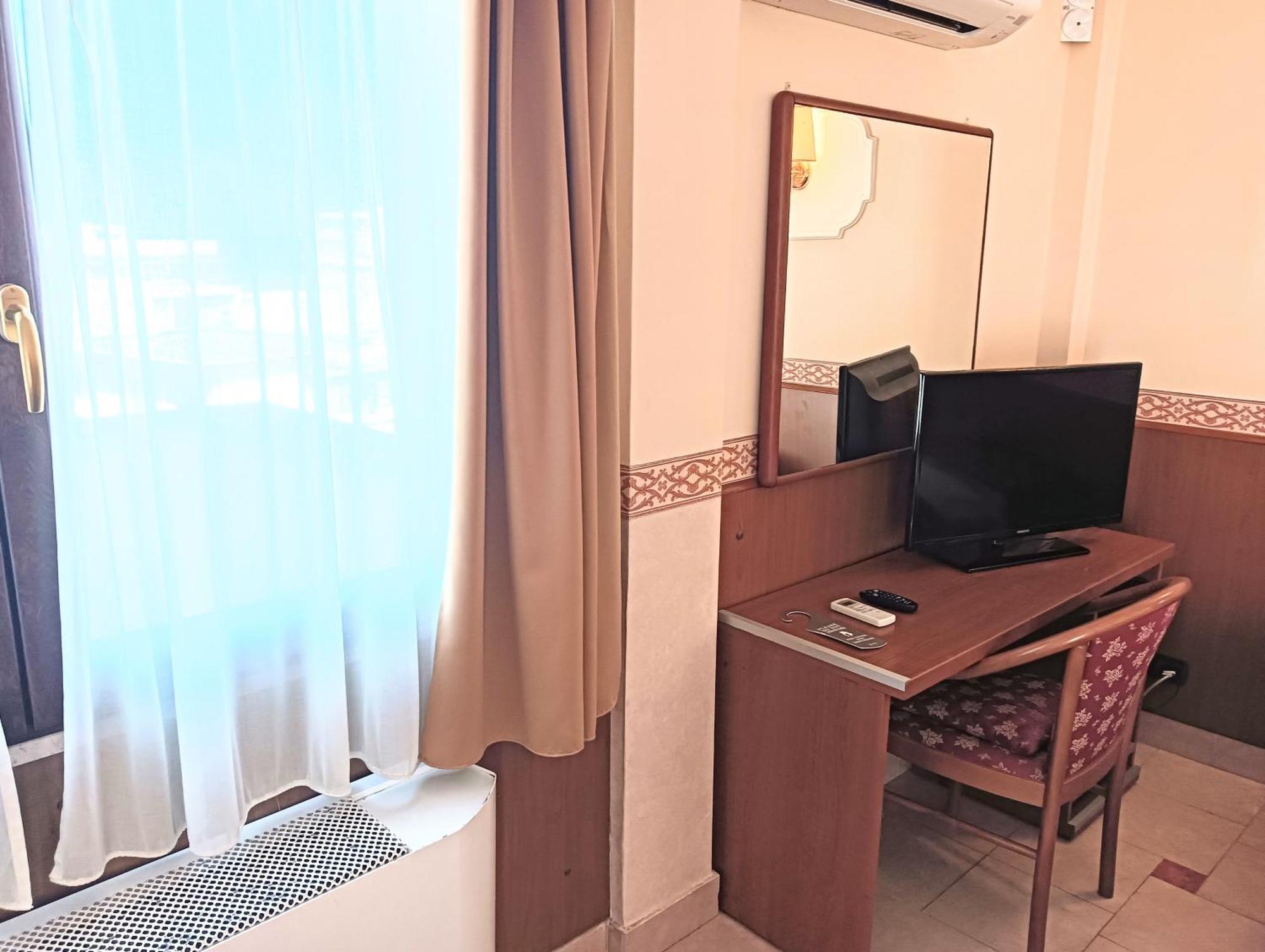 Hotel Riviera Fiumicino Eksteriør bilde
